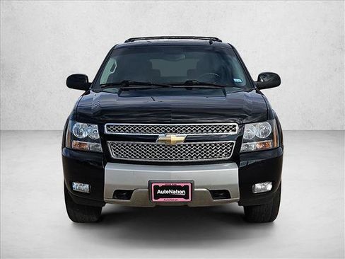 Used 2010 Chevrolet Tahoe LT w/ Luxury Package image 2