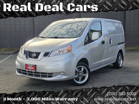 Used 2017 Nissan NV200 SV FWD image 1