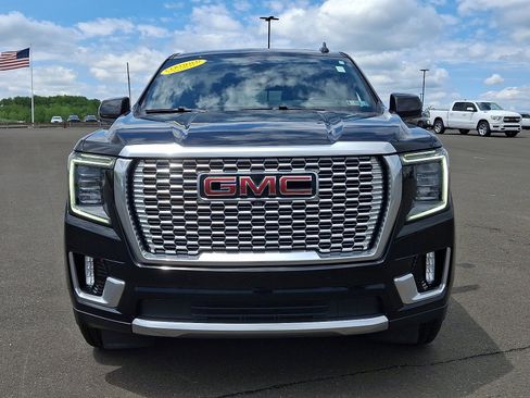 Used 2022 GMC Yukon XL Denali w/ Max Trailering Package AWD/4WD image 2