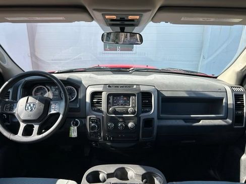 Certified 2017 RAM 1500 Express AWD/4WD image 10