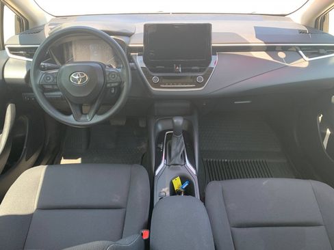 Used 2025 Toyota Corolla LE FWD image 16