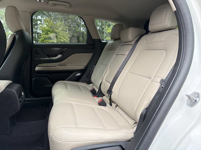 Used 2026 Lincoln Corsair Premiere FWD image 23