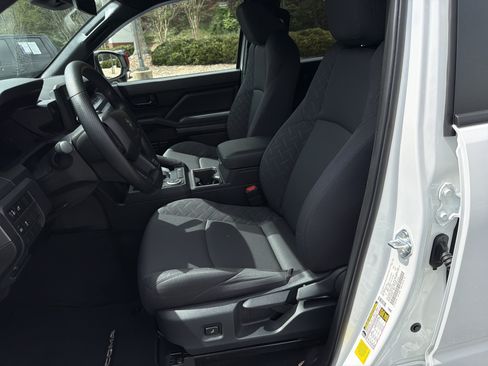 Used 2025 Toyota Tacoma SR5 RWD image 9