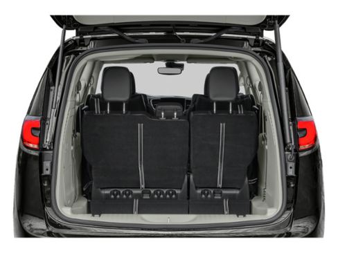 Used 2024 Chrysler Pacifica Limited FWD image 8
