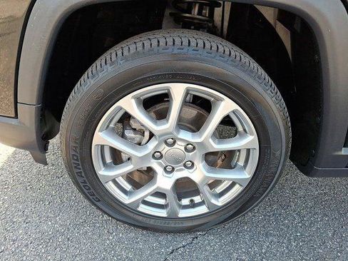 Certified 2022 Jeep Compass Latitude AWD/4WD image 11