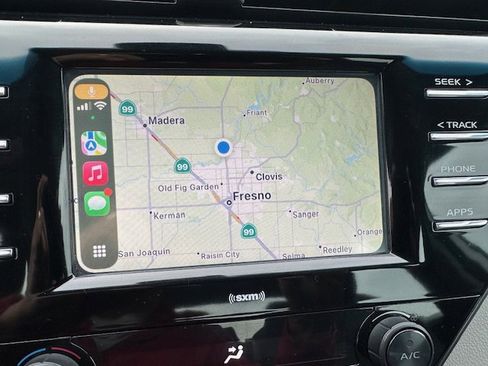 Used 2020 Toyota Camry SE image 24