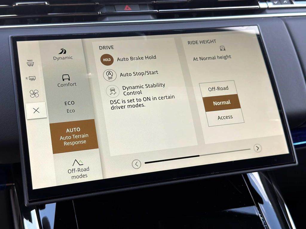 New 2026 Land Rover Range Rover Sport SE AWD/4WD image 24