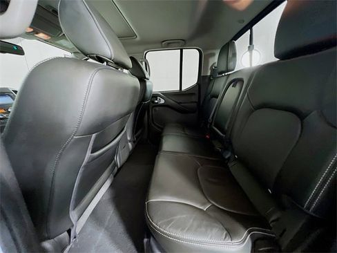 Used 2021 Nissan Frontier PRO-4X w/ Pro-4x Utility Package image 22
