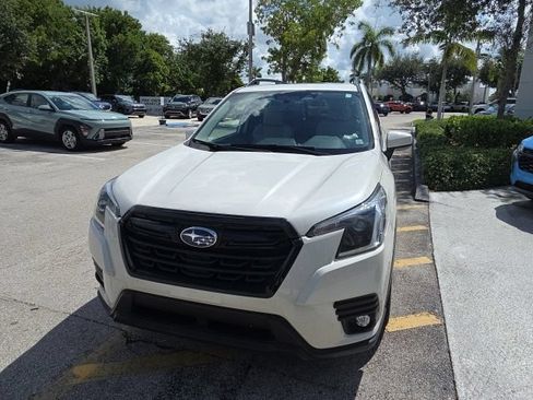 Certified 2024 Subaru Forester Premium AWD/4WD image 2