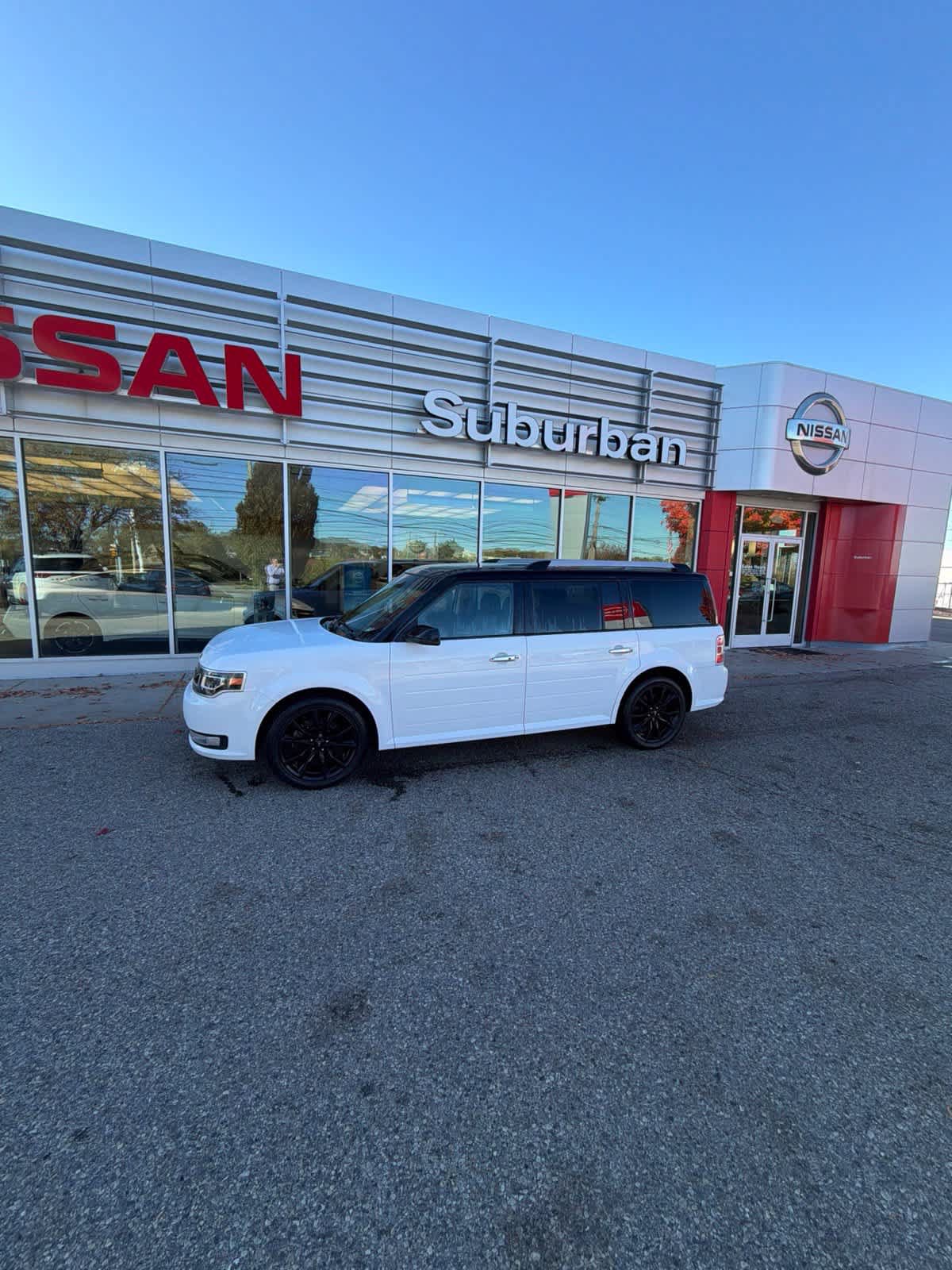 Used 2018 Ford Flex Limited w/ Limited Appearance Package AWD/4WD image 1