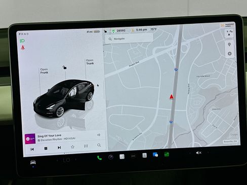 Used 2023 Tesla Model 3 Standard Range image 21