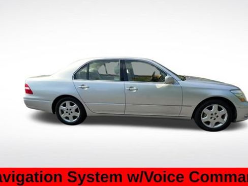 Used 2004 Lexus LS 430 RWD image 6