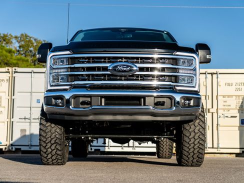 New 2026 Ford F250 Lariat w/ FX4 Off-Road Package AWD/4WD image 9