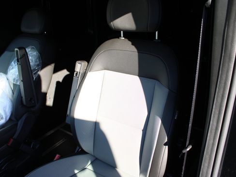 Used 2025 RAM ProMaster 2500 w/ Cold Weather Group image 21