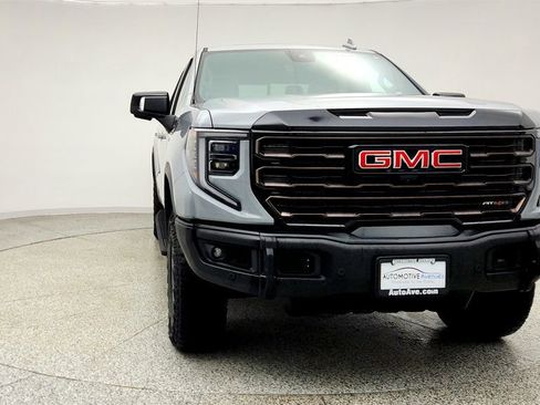 Used 2024 GMC Sierra 1500 AT4X image 2