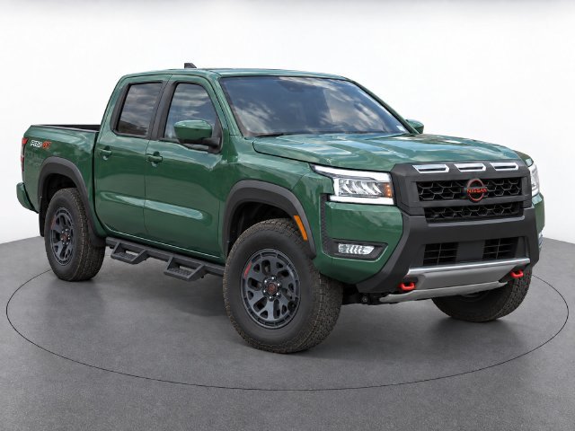 Used 2025 Nissan Frontier PRO-4X AWD/4WD image 2
