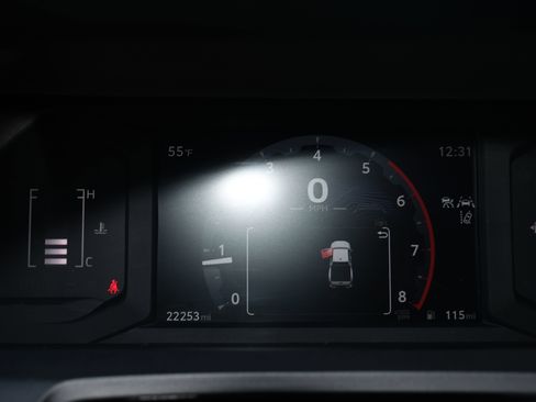 Certified 2024 Toyota Tacoma SR image 13