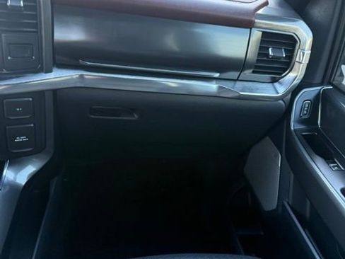 Used 2022 Ford F150 Lariat w/ Equipment Group 502A High AWD/4WD image 28