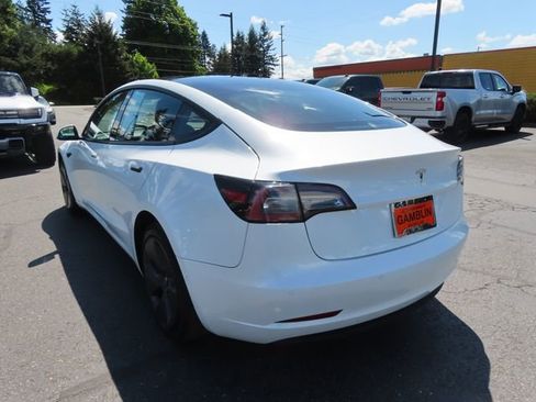 Used 2022 Tesla Model 3 RWD image 6