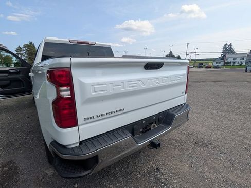 Used 2023 Chevrolet Silverado 1500 LT AWD/4WD image 21