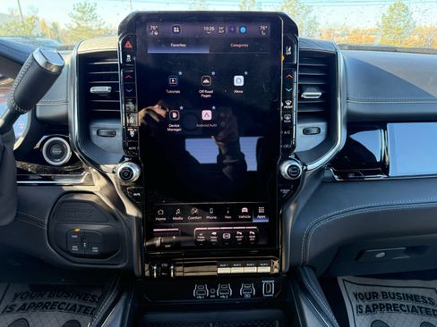 New 2025 RAM 3500 Limited image 17