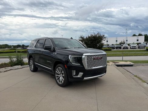 Used 2022 GMC Yukon Denali AWD/4WD image 3