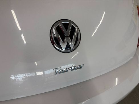 Used 2016 Volkswagen Beetle 1.8T FWD image 79