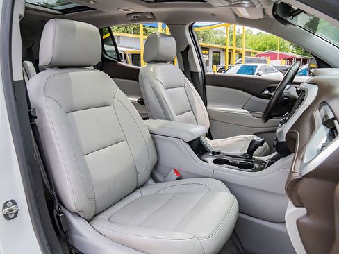 Used 2017 GMC Acadia SLT AWD/4WD image 21