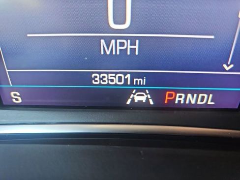 Used 2022 Chevrolet Equinox RS w/ LPO, Floor Liner Package image 16