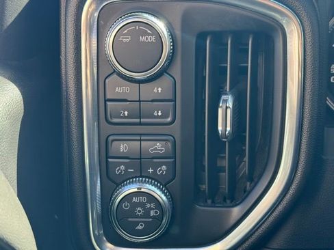 Certified 2022 GMC Sierra 1500 AT4 AWD/4WD image 29