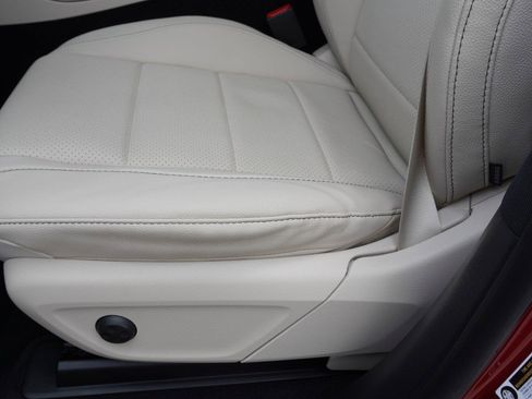 Used 2024 Mercedes-Benz GLS 450 4MATIC image 24