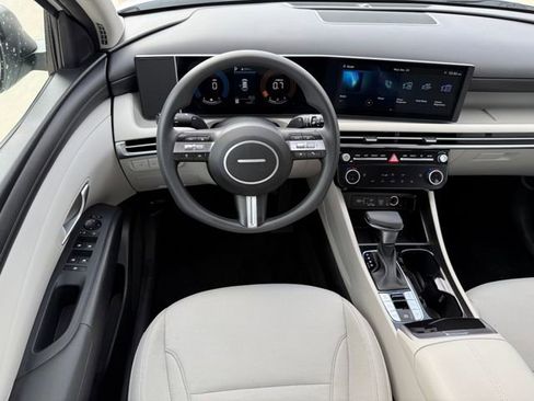 Used 2025 Hyundai Tucson SEL image 27