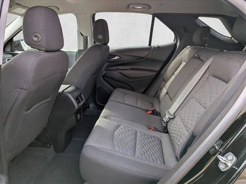 Used 2019 Chevrolet Equinox LT image 18