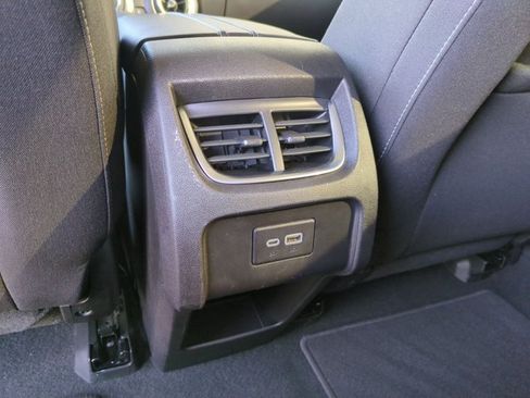 Used 2025 Chevrolet Blazer LT FWD image 17
