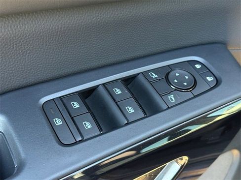 New 2026 Nissan Pathfinder SV image 20