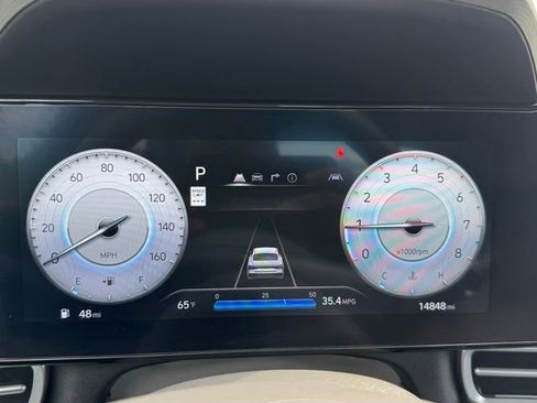 Used 2024 Hyundai Elantra SEL FWD image 12