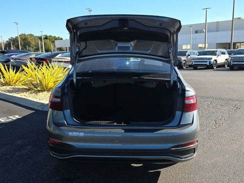 Used 2022 Volkswagen Jetta SE image 21