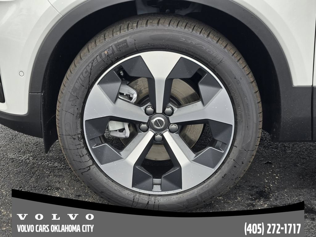 Used 2026 Volvo XC40 B5 Plus w/ Protection Package Premier AWD/4WD image 11