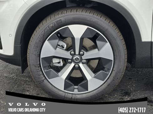 Used 2026 Volvo XC40 B5 Plus w/ Protection Package Premier AWD/4WD image 11