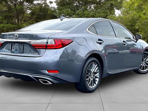 Used 2018 Lexus ES 350 w/ Premier Package FWD image 2