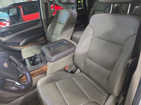 Used 2018 Chevrolet Tahoe Premier AWD/4WD image 18