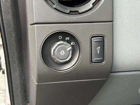 Used 2016 Ford F250 XL w/ Power Equipment Group image 18