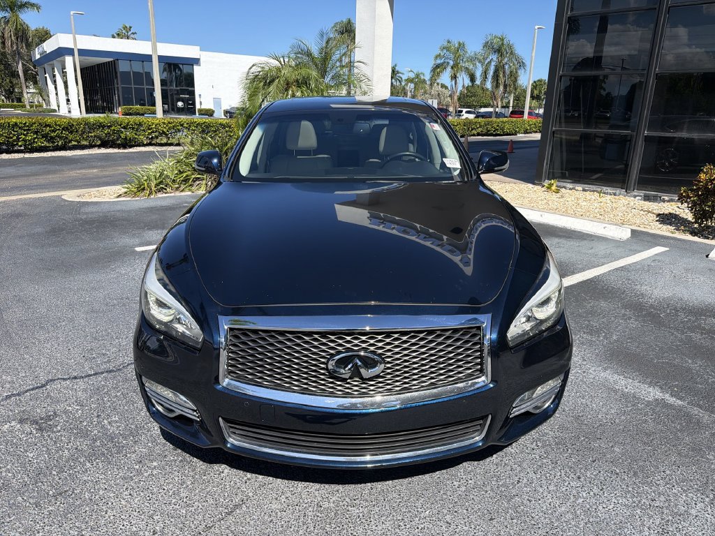 Used 2015 INFINITI Q70 L 3.7 w/ Deluxe Touring Package RWD image 3