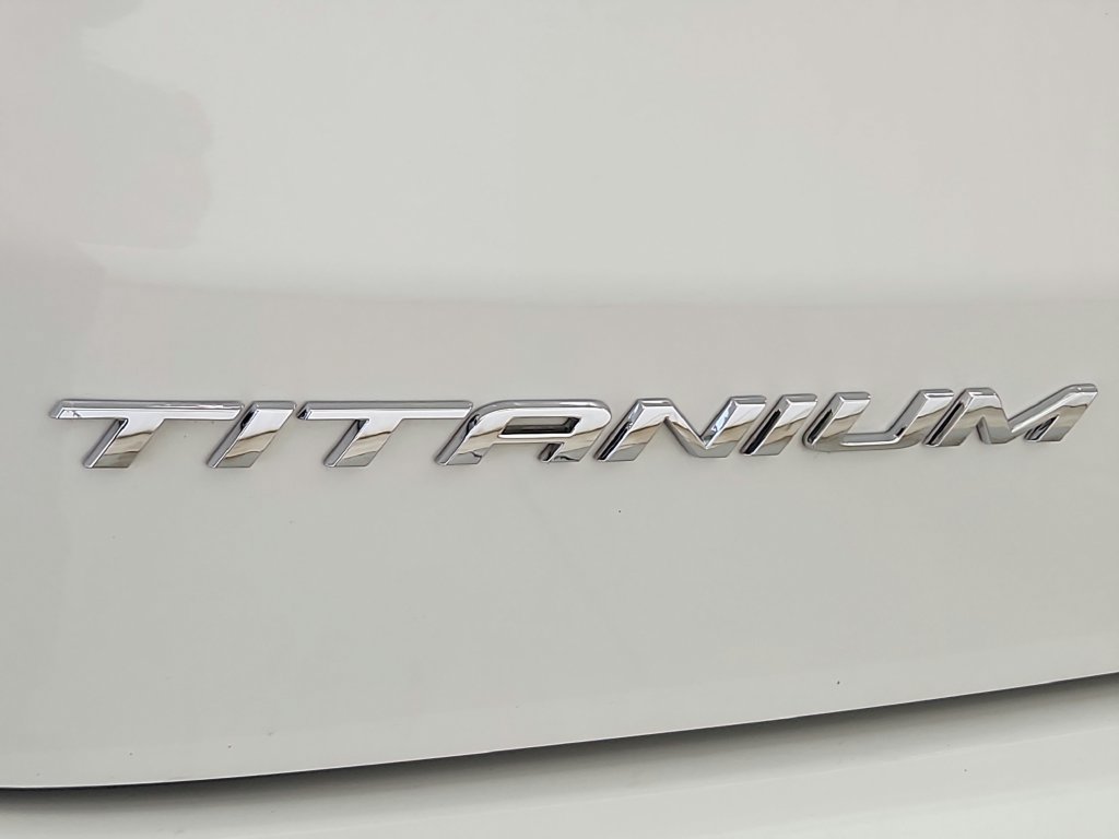 Used 2021 Ford Edge Titanium AWD/4WD image 36
