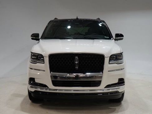 Used 2023 Lincoln Navigator Black Label image 2