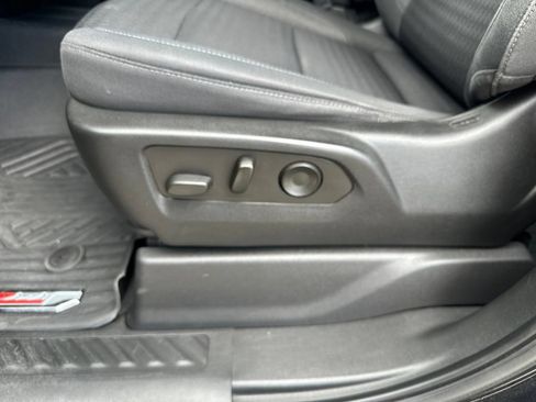 Certified 2022 Chevrolet Silverado 1500 Custom Trail Boss w/ Midnight Edition AWD/4WD image 14