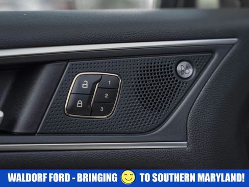 Used 2019 Ford Edge ST w/ Convenience Package image 41