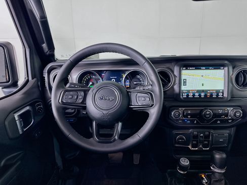 Used 2023 Jeep Wrangler Unlimited w/ 8.4" Radio Group AWD/4WD image 17