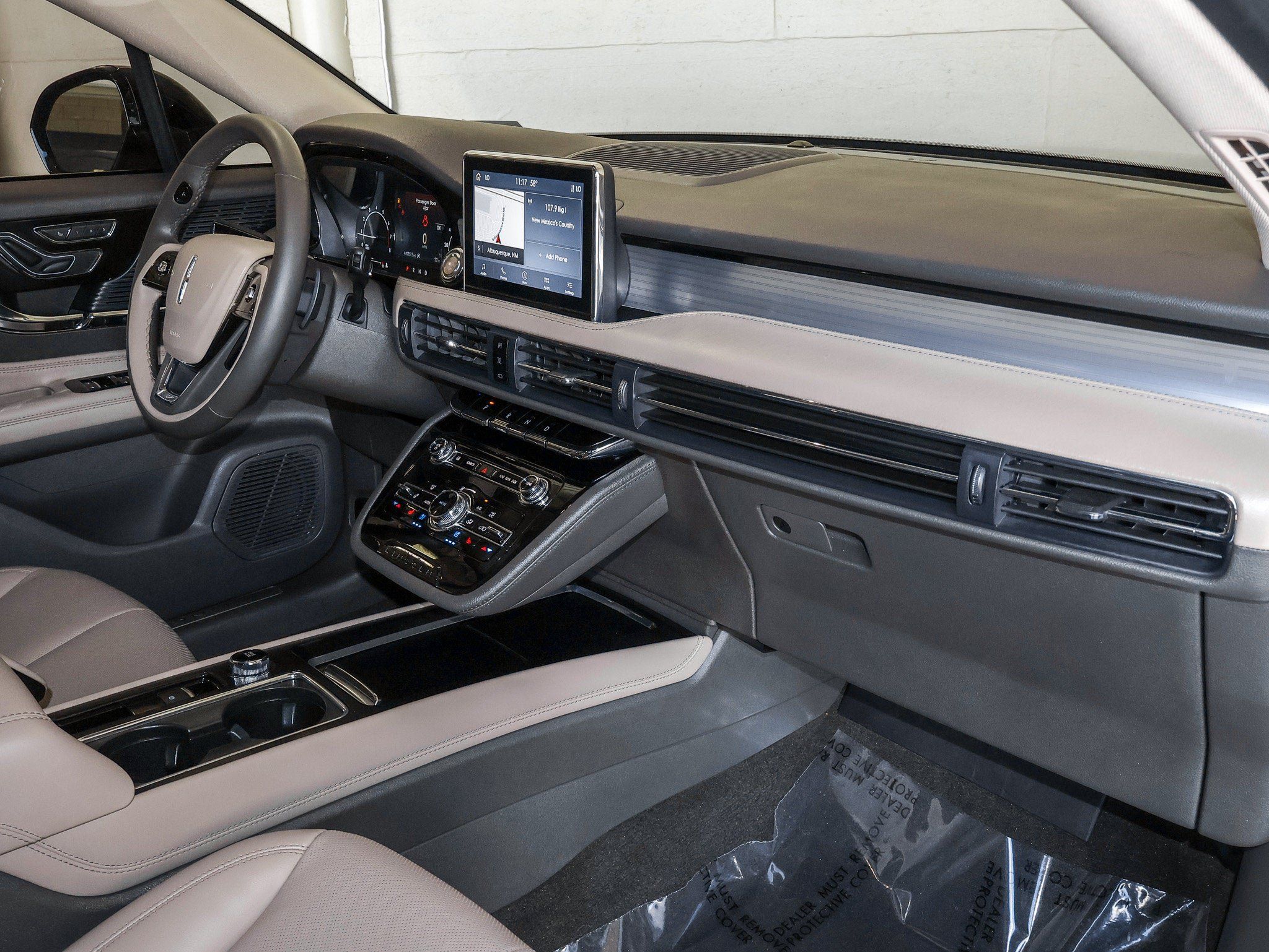Used 2022 Lincoln Corsair AWD w/ Equipment Group 101A image 39