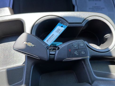 Used 2024 Chevrolet Silverado 1500 LT image 19